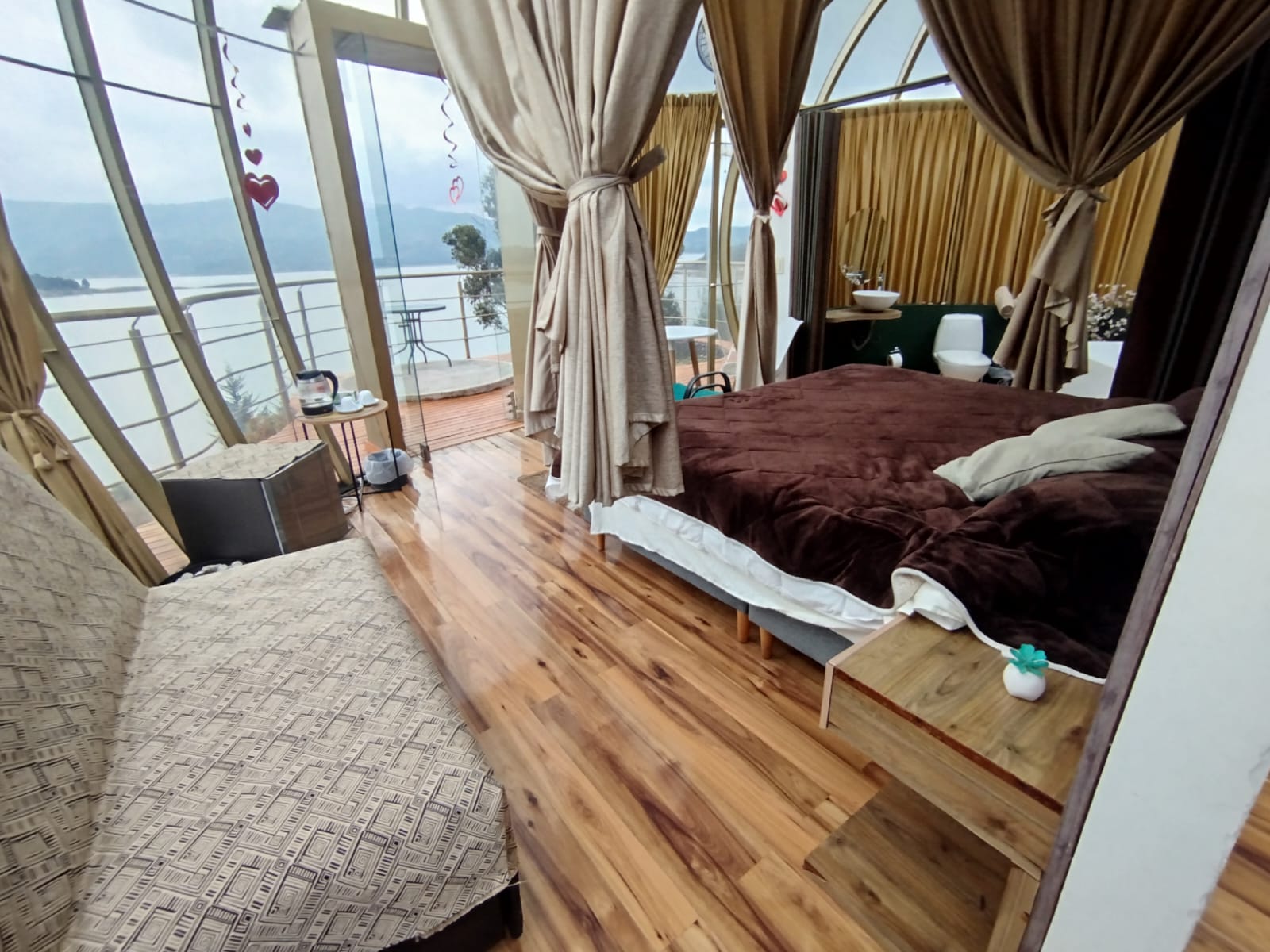 Luxury Tominé Suite Interior 1